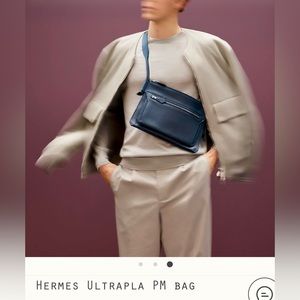 Hermes Unisex Ultraplat crossbody bag in Togo leather Bleu Nuit (midnight blue)